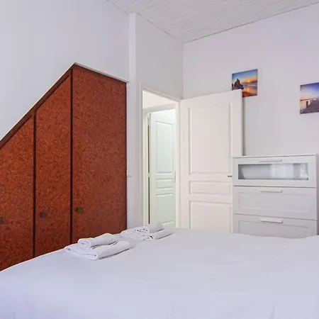 Jolie Maison De Λα Ροσέλ
